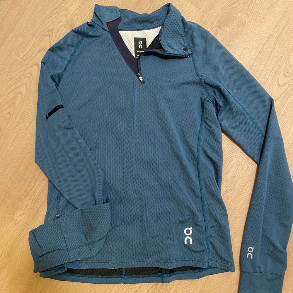 On Running Blue Long Sleeve Pullover